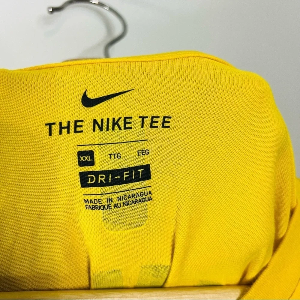 Nike LeBron James LA Lakers 23 DriFit Tee 2XL